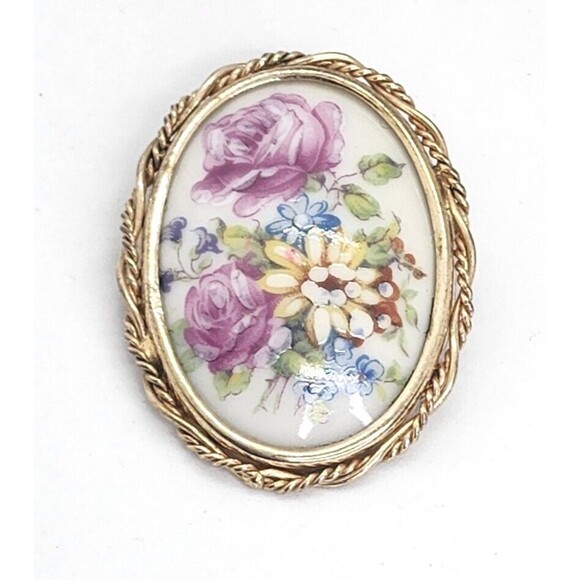 Limoges Jewelry - Limoges France Oval Porcelain Brooch Floral Theme Gold Tone Frame vintage
